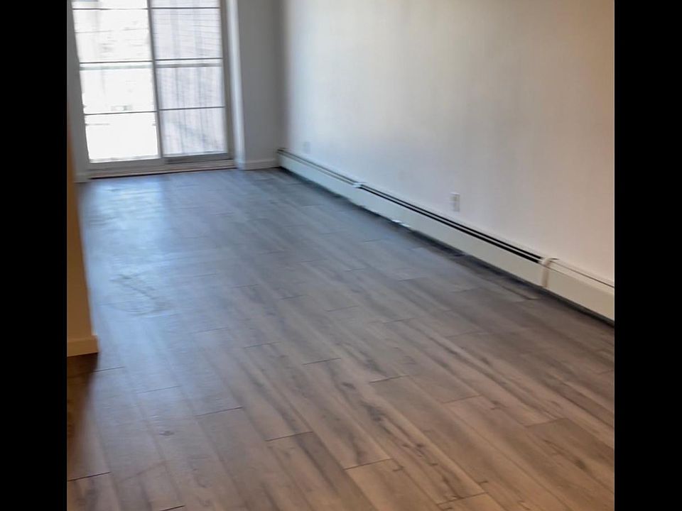 1st image of 95 0 Van Wyck Express Way #2