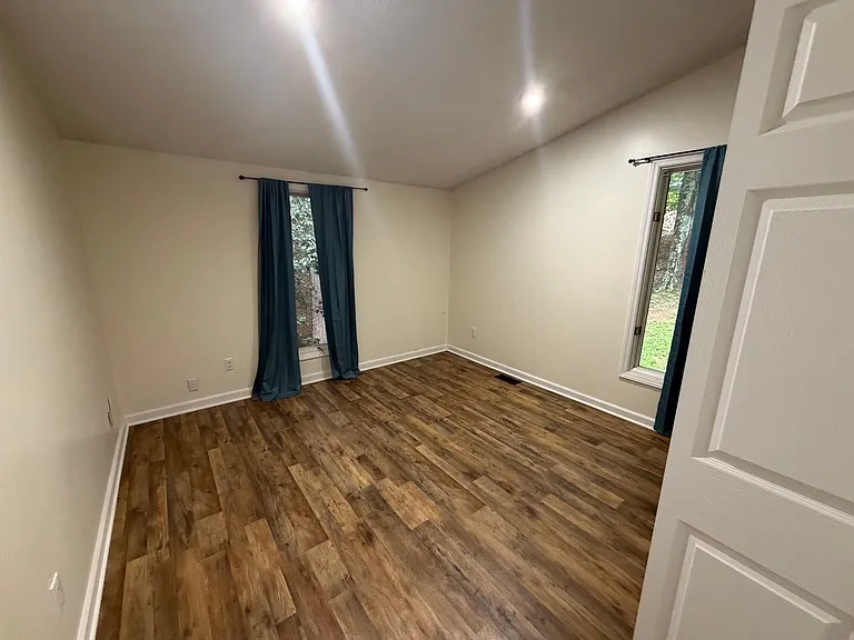 704 Stuffle St — Photo 18