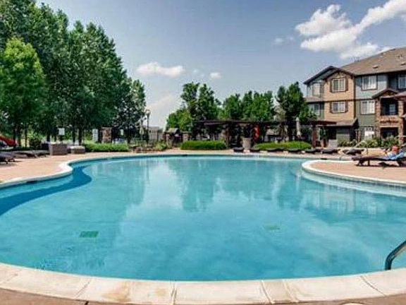 Access to large pool.