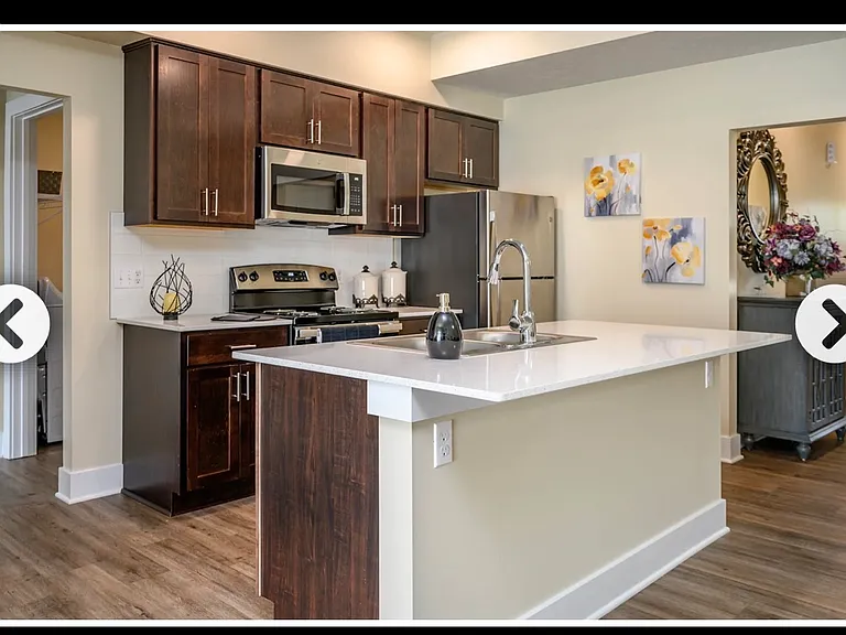 1391 Jenks Pl — Photo 8