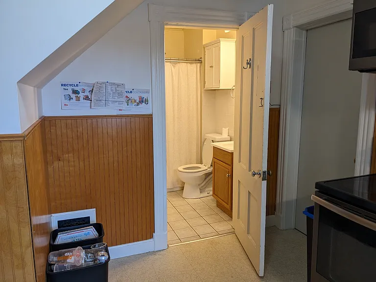 22 Edwards Sq — Photo 10
