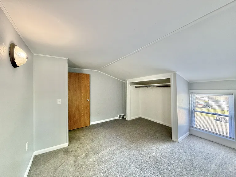 330 Lincoln St #1 — Photo 12