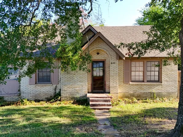 800 E Young St, Longview, TX 75602