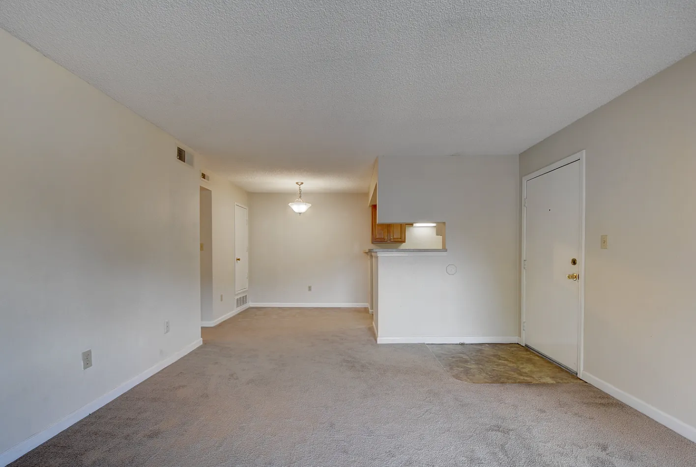2 bed, 2.0 bath, 904 sqft, $1,475 — Photo 3
