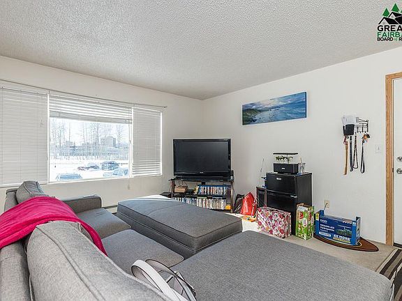 4th image of 83 Slater Dr APT 4