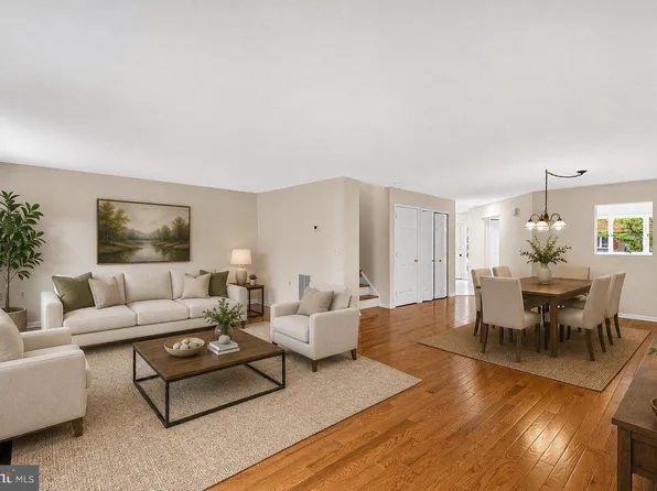 3 Astor Ct, Princeton, NJ 08540