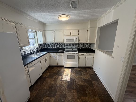 5th image of 755 E Northfield Blvd #1
