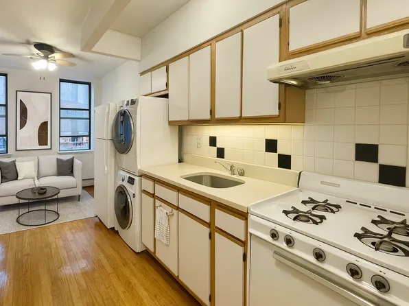 28 Orchard Street image 3 of 5