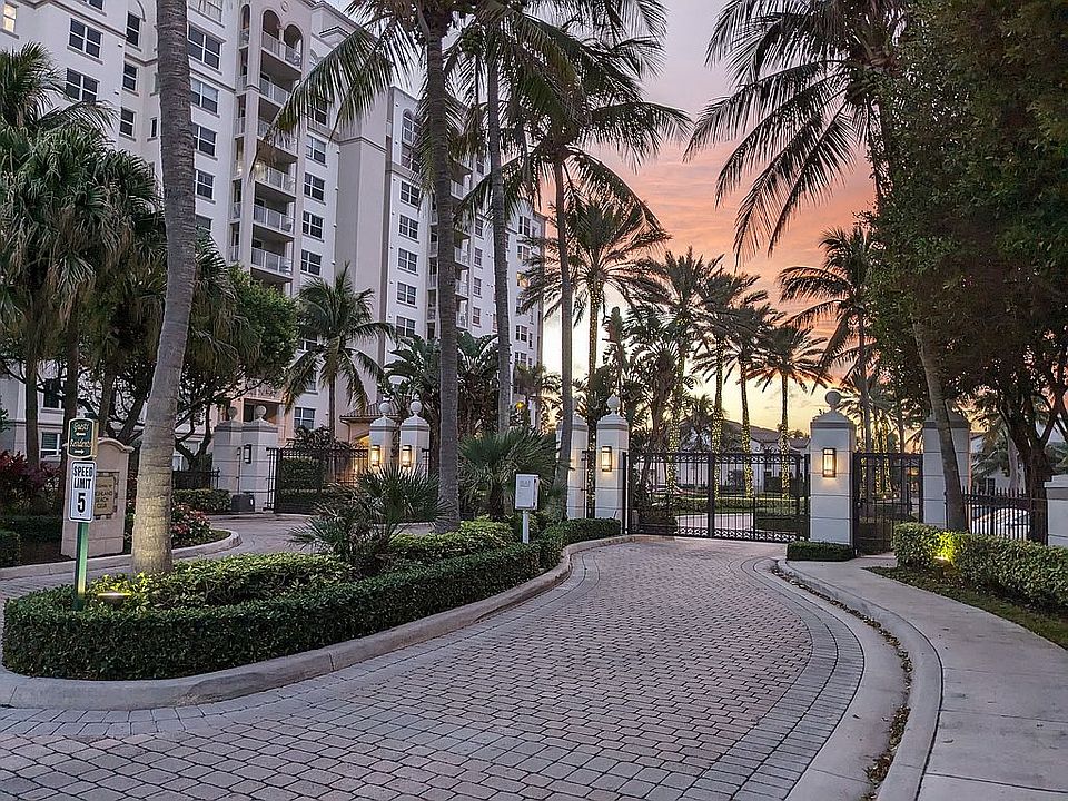 Entry Highland Beach Club