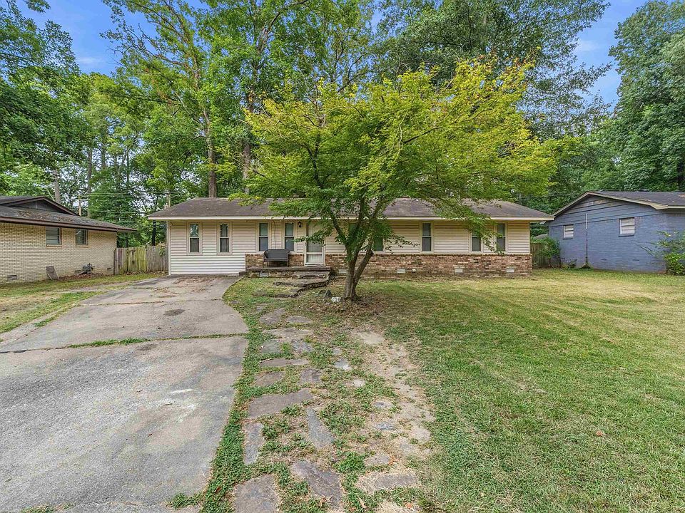 1st image of 909 Stirrup Pl