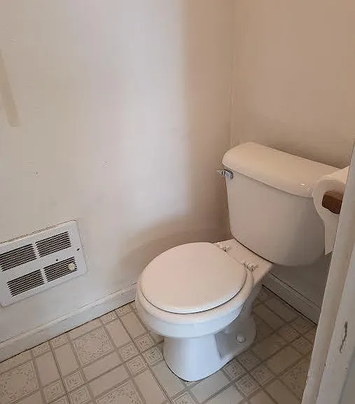 710 W Pine Ave — Photo 11