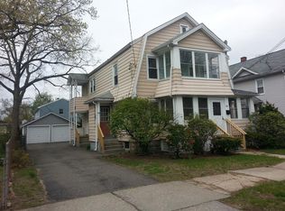 58 Glenham St, Springfield, MA 01104