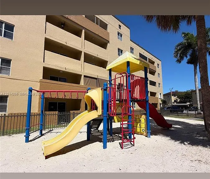 14910 SW 82nd Ter #15103 — Photo 2