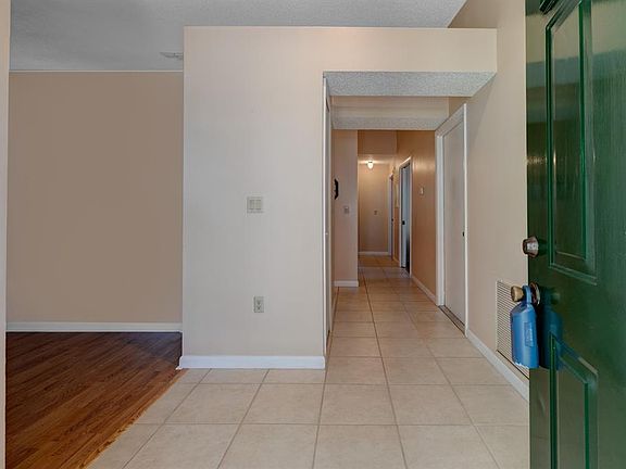 4th image of 2225 Orkney Dr