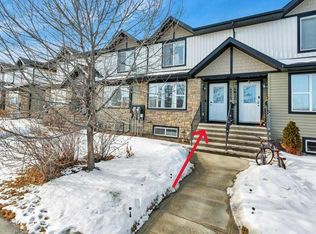 4828 E 43rd St, Sylvan Lake, AB T4S 1M2