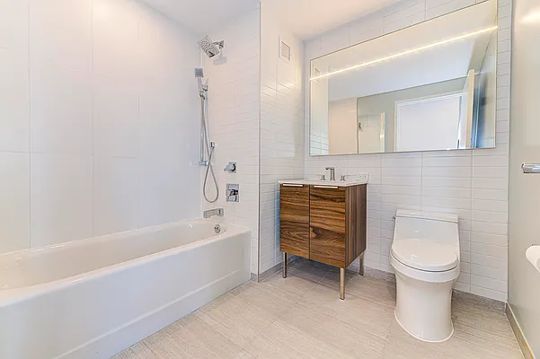 Rented by REAL New York | media 20