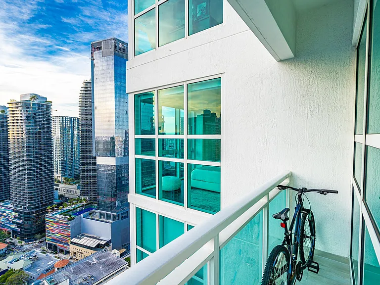 951 Brickell Ave #Penthouse 4111 — Photo 6
