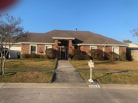 2nd image of 2528 S Lake Blvd