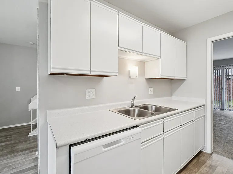 Eton Square Apartments and Townhomes — Photo 64