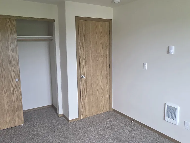 391-393 Clover St #1 — Photo 10