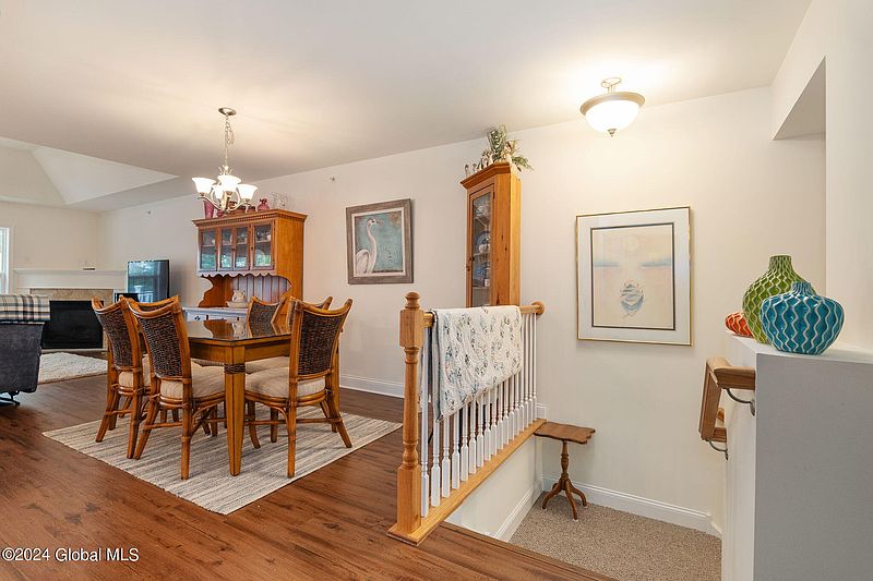 3rd image of 2542 Edgewood Avenue