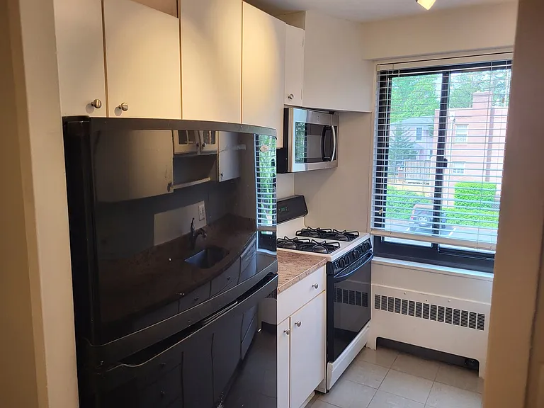 5410 Connecticut Ave NW #215 — Photo 12