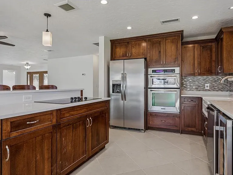 3734 Topsail Trl — Photo 16