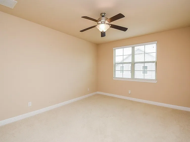 8413 Water Oak Pass Dr — Photo 24