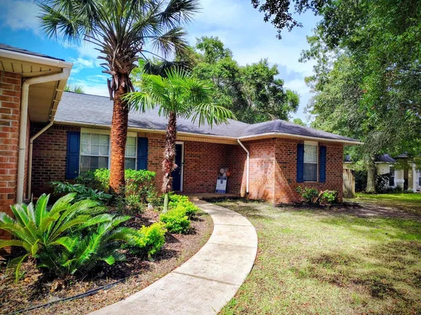 7280 Mossy Oaks Ct, Navarre, FL 32566