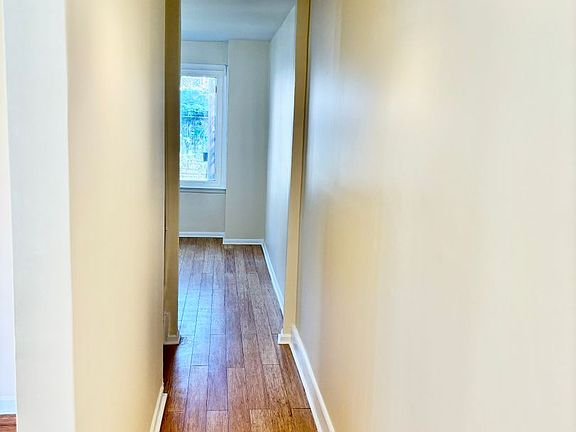 3rd image of 6 Rademan Pl
