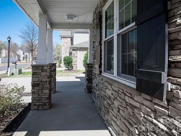 4th image of 5527 Cactus Valley Rd #183