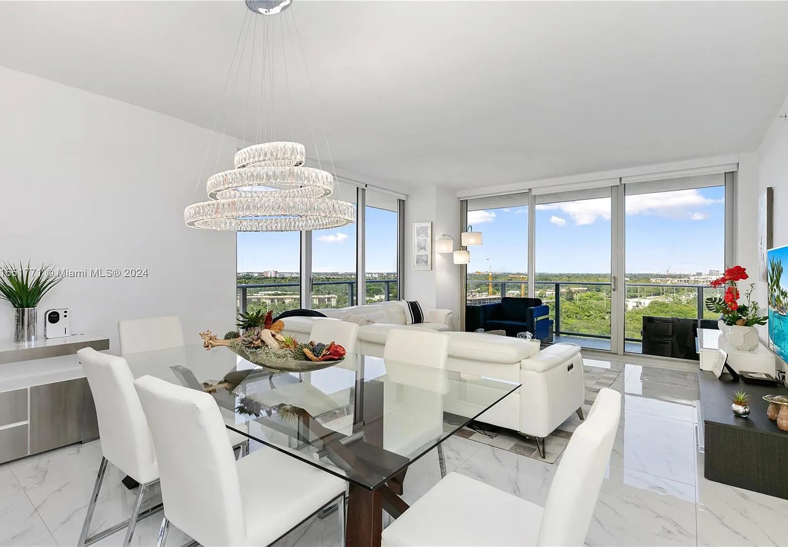 3 bed, 1556 sqft, $6,500 — Photo 1