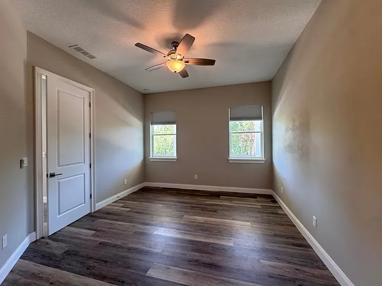 356 Seminole Dr — Photo 15
