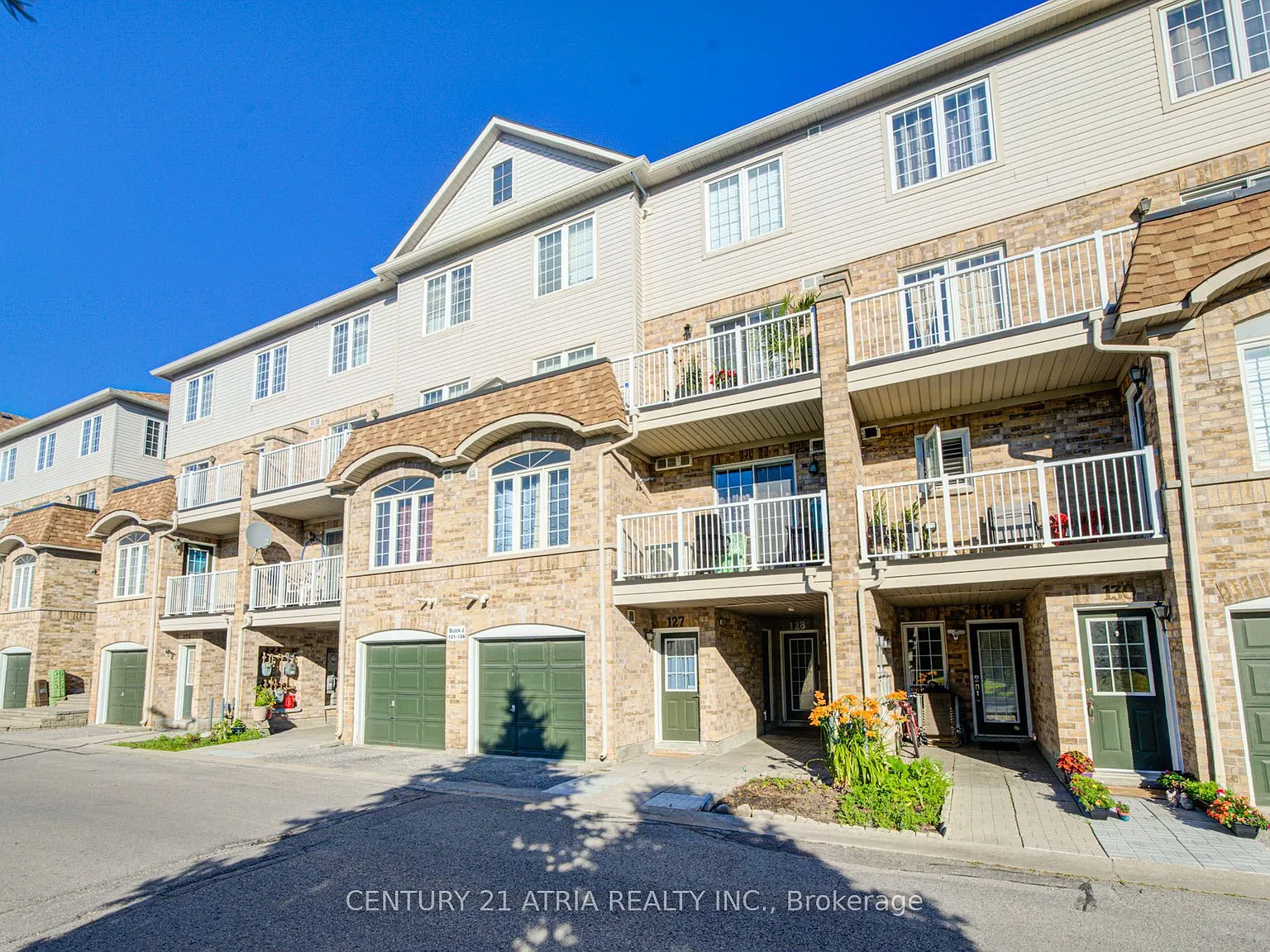 2 bed, $2,500 — Photo 4