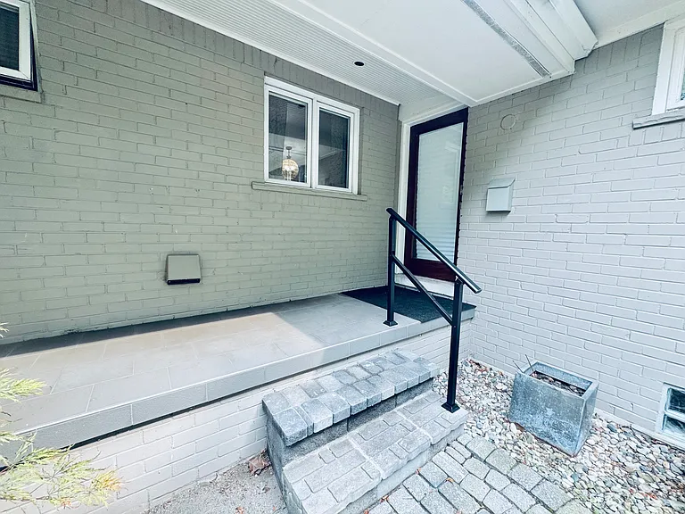 995 Woodlea St — Photo 27