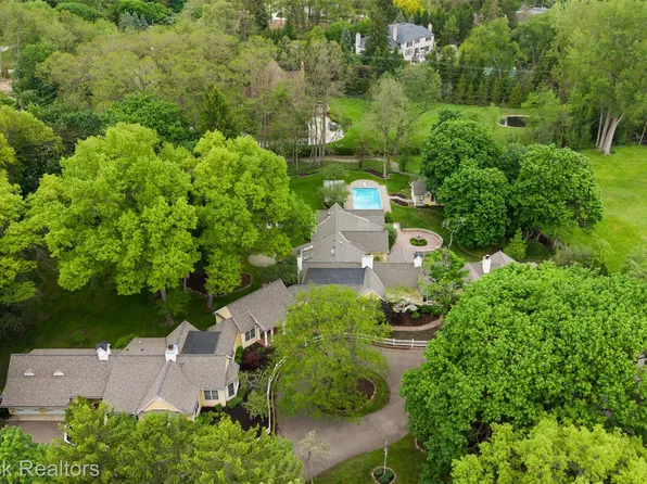 760 Lone Pine Rd, Bloomfield Hills, MI 48304