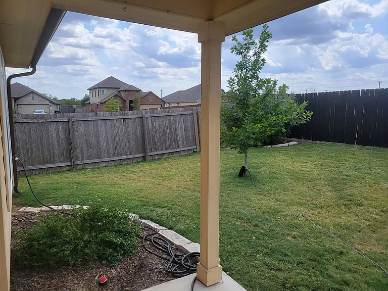 1337 Lauren St — Photo 41