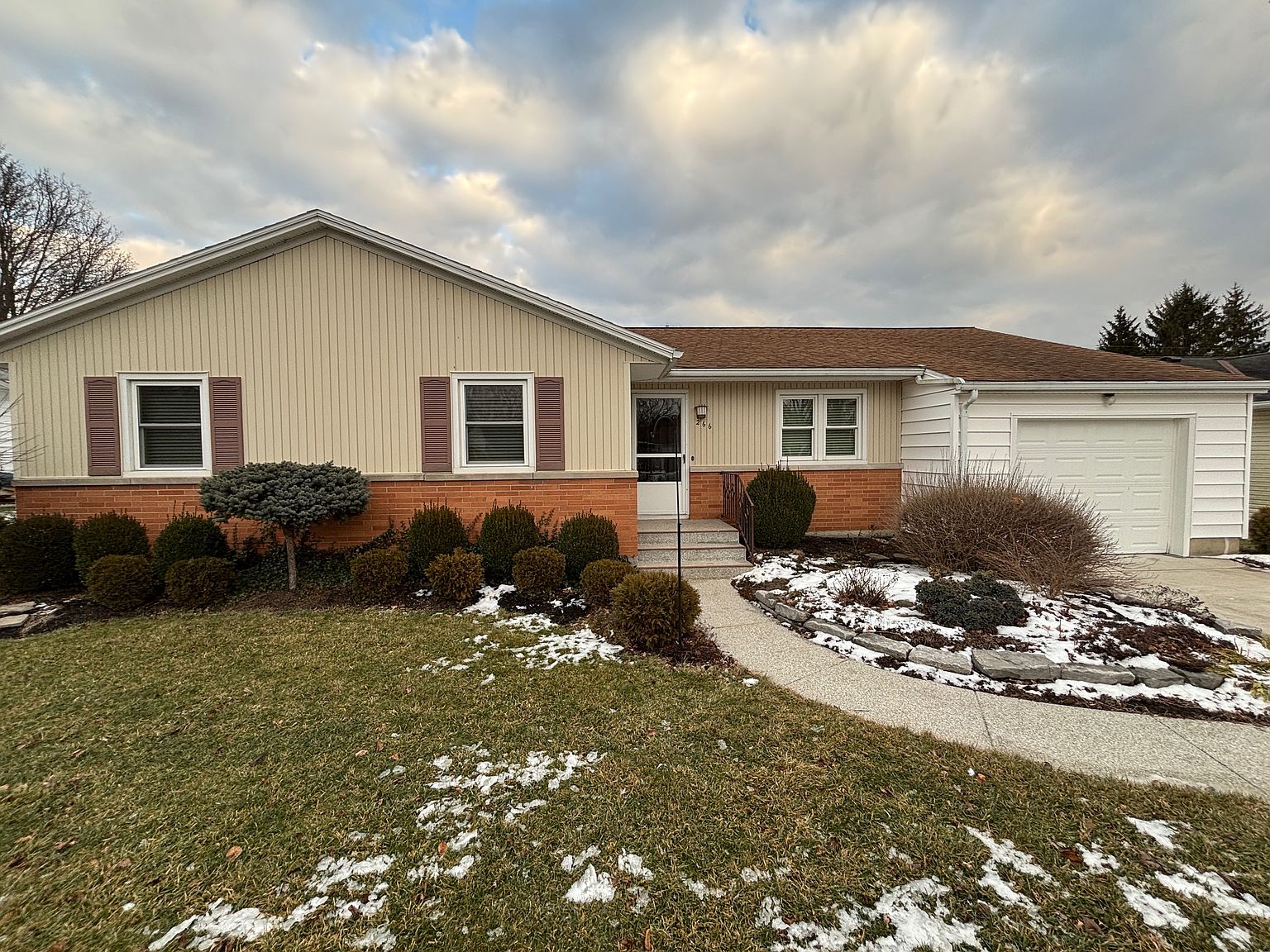266 Hillcrest Ct, Sidney, OH 45365 | Zillow