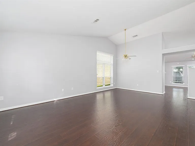 20822 Whitevine Way — Photo 6
