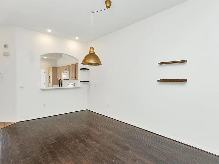 4533 N 22nd St #203 — Photo 5