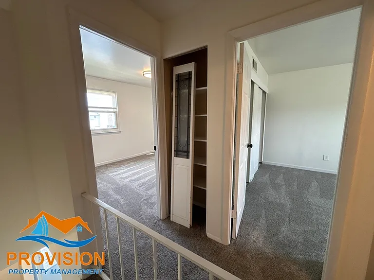 463 Longtowne Ct — Photo 11