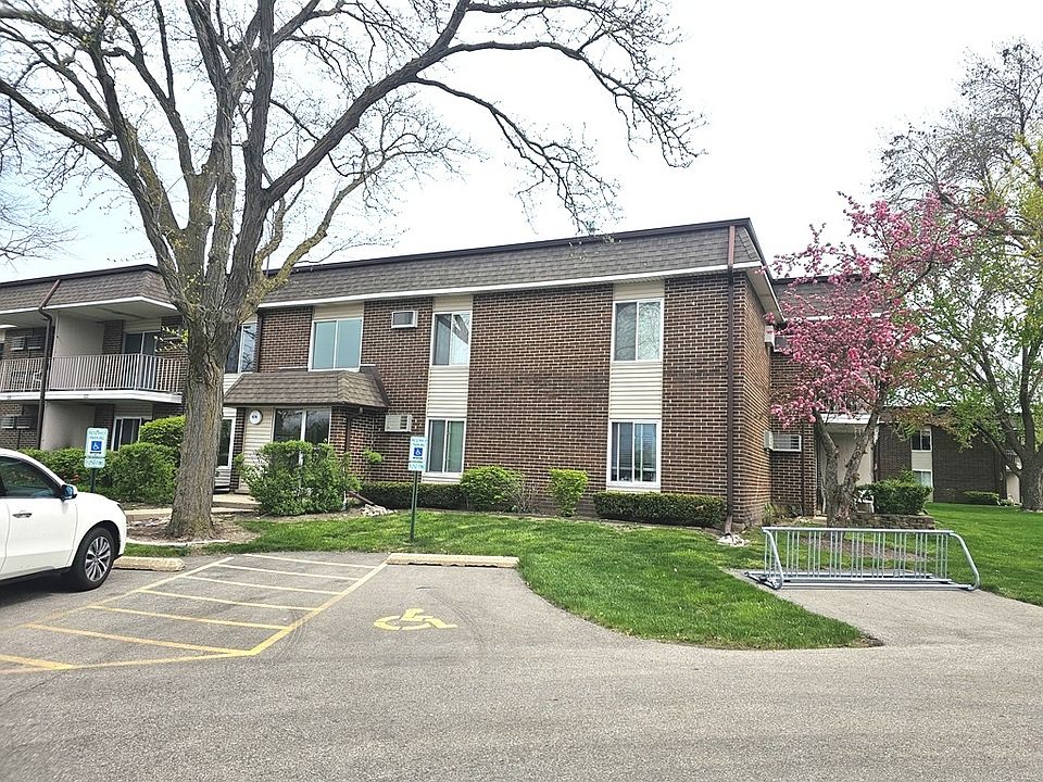 1st image of 974 Thornton Ln APT 212