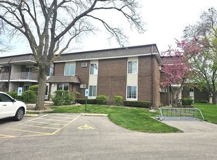 974 Thornton Ln APT 212, Buffalo Grove, IL 60089