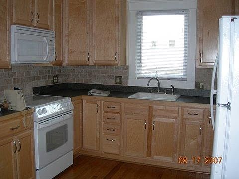 4th image of 214 S Jefferson St