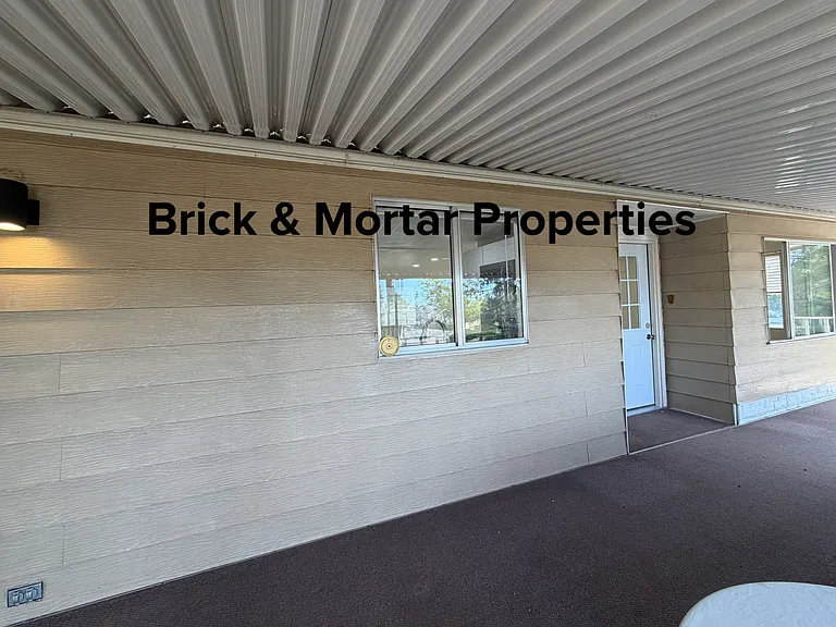 330 Taurus Cir — Photo 3