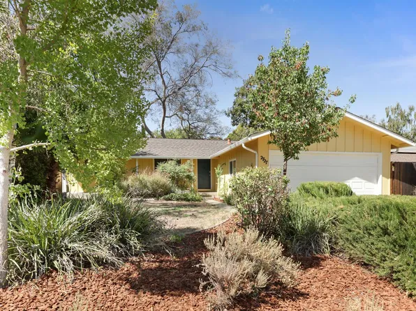 2727 Adrian Dr, Davis, CA 95618