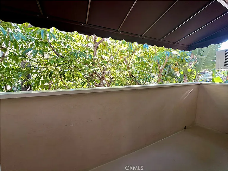 7013 Haskell Ave — Photo 8