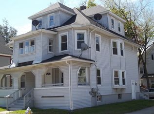 9 Monmouth St, Springfield, MA 01109