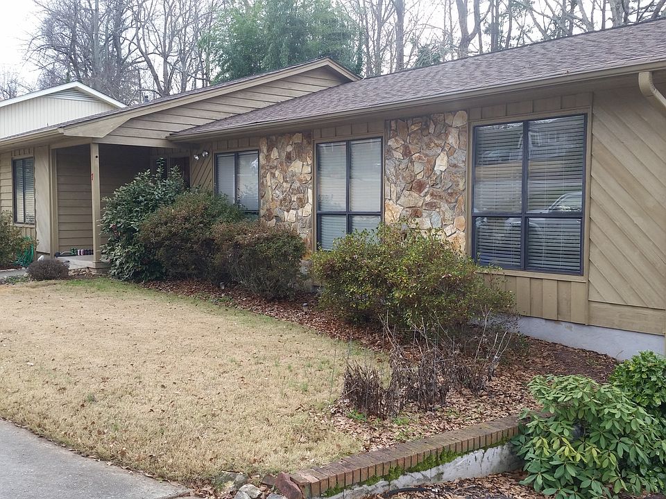 1st image of 7 Selwyn Dr