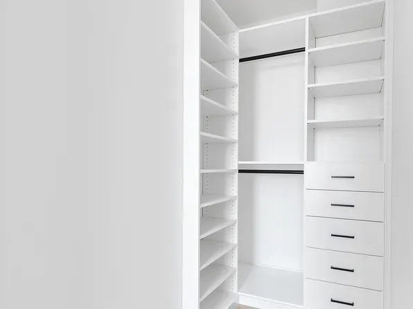 480 Kent Avenue image 8 of 24